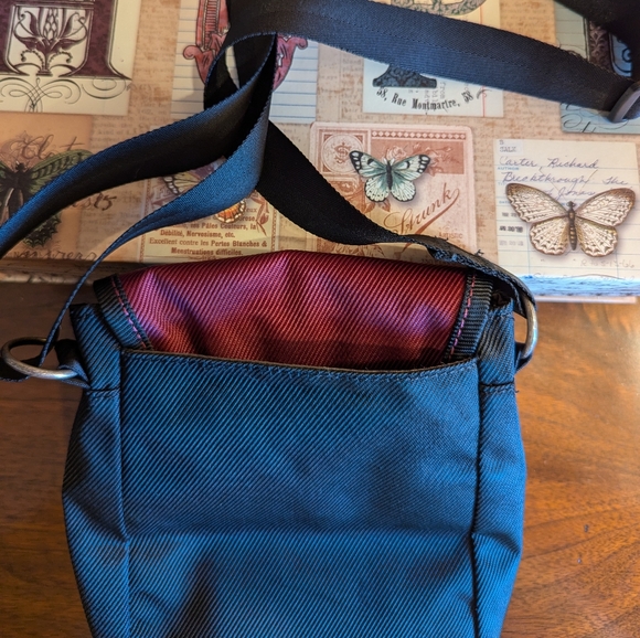 Columbia Sportswear Crossbody/Messenger bag - Picture 6 of 9